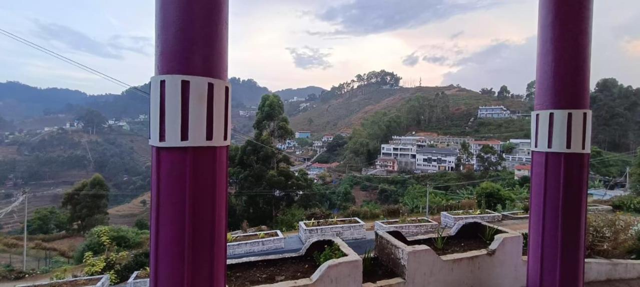 Minus 1 Hotel Kodaikanal Buitenkant foto