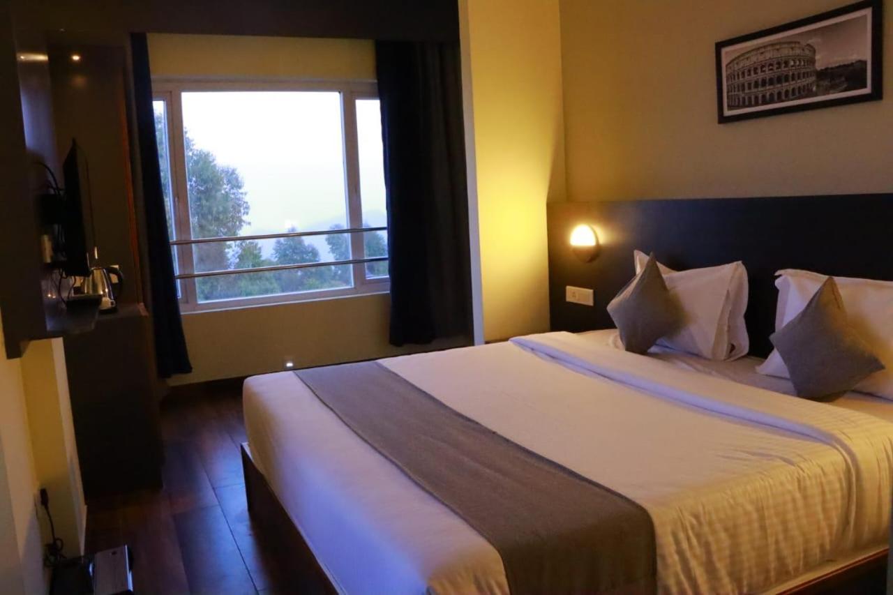 Minus 1 Hotel Kodaikanal Buitenkant foto