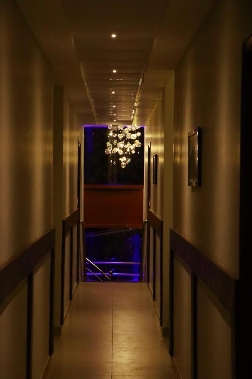 Minus 1 Hotel Kodaikanal Buitenkant foto